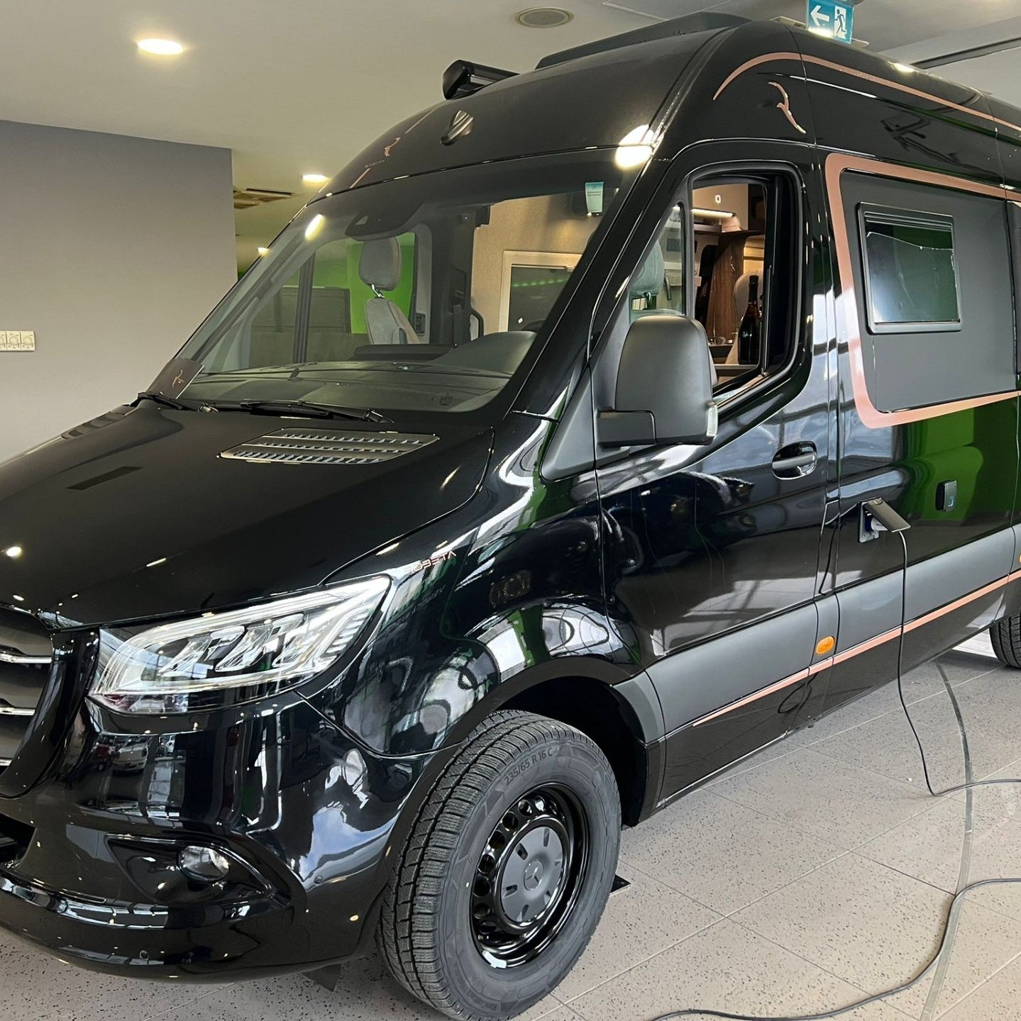 MERCEDES BENZ ADONIS